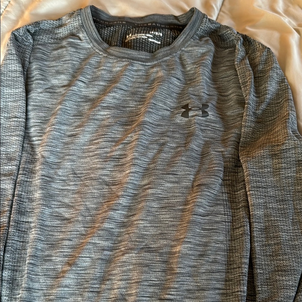 ⛳️ Sale! Under Armour Gray Men's Shirt